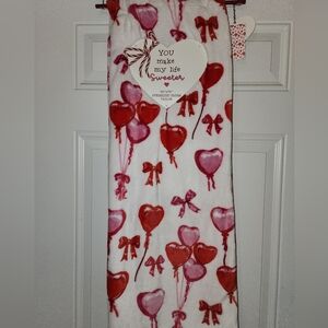 NWT RED ❤️HEART/ 🩷HEART/ RED ❤️🎀BOW COZY SOFT BLANKET❤️🩷🎀✨️